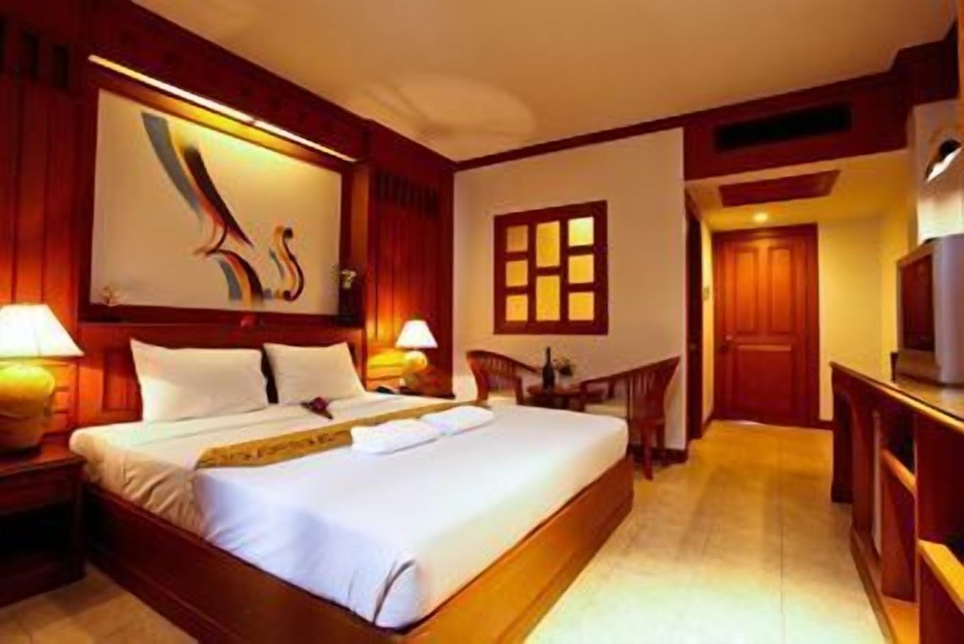 Cello Hotel Patong Eksteriør billede